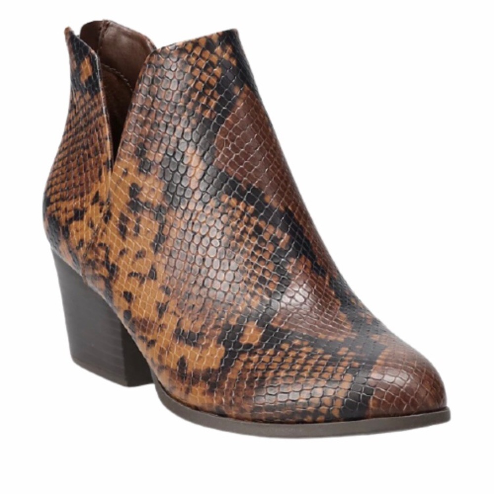NEW SO Barb Snake-Pattern Ankle Booties Size 9